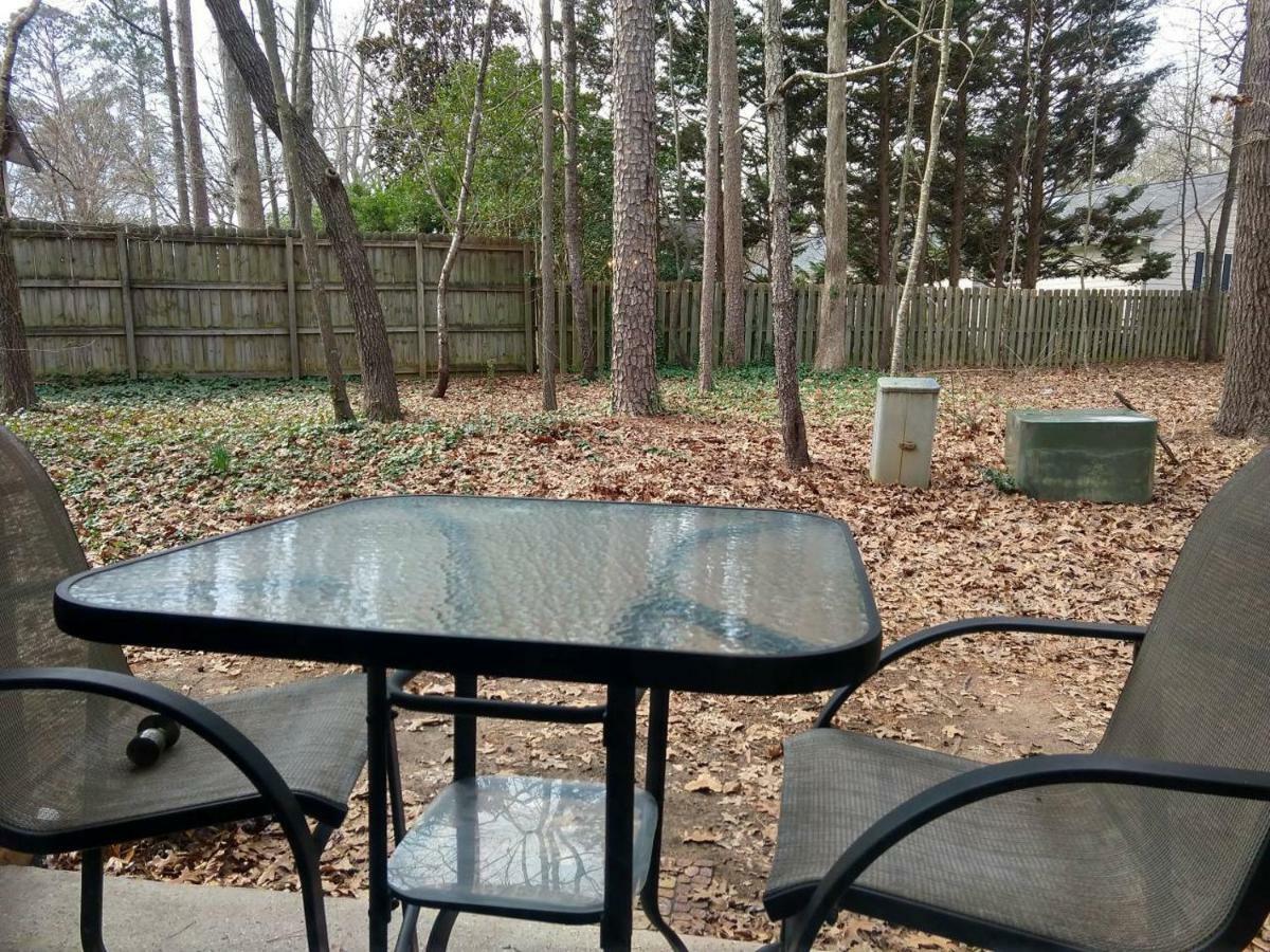 Charming Condo In Central Raleigh Exterior foto